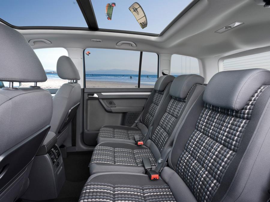  Volkswagen CrossTouran 2010 года  (фото 3 из 26)
